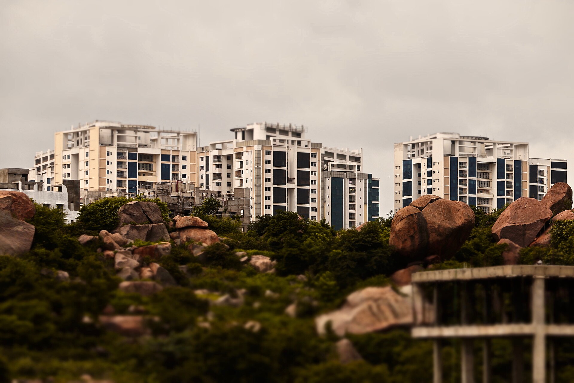 Accenture office building in Gachibowli, August 2019