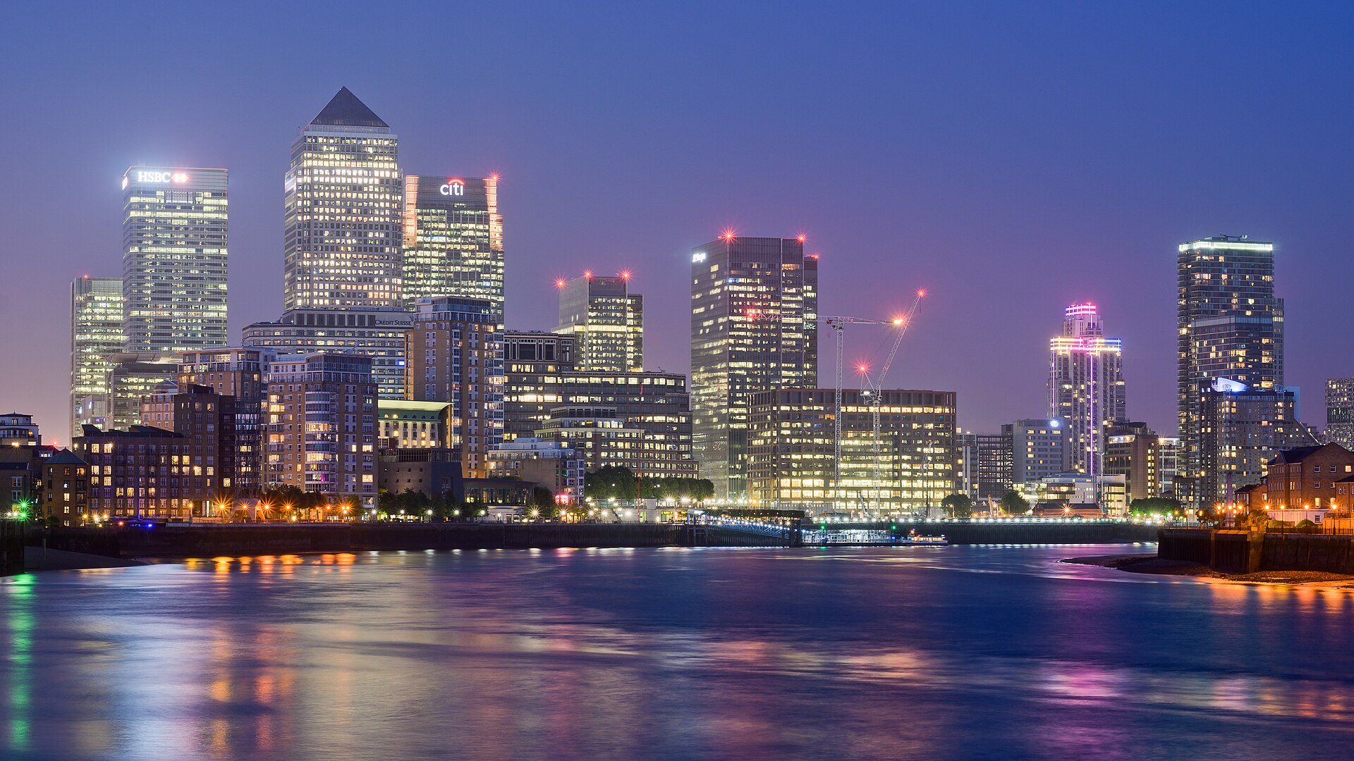 Canary Wharf from Limehouse, London, June 2016